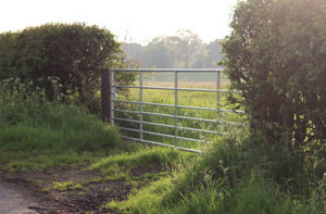 Farm Gate Installation Farm Gate Installation Warwick